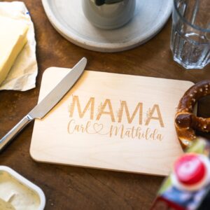 Holzbrett Muttertag personalisiert mit Name