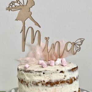 Caketopper Name mit Fee sitzend