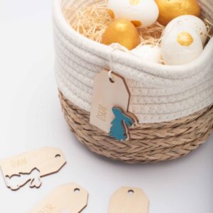 Anhänger für Osterkörbchen / Osternest für Kinder mit Anhänger personalisiert / Anhänger aus Holz mit ausgestanztem Hasen / Holz-Anhänger