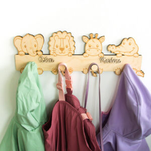 Garderobe Kinderzimmer mit Tiermotiven