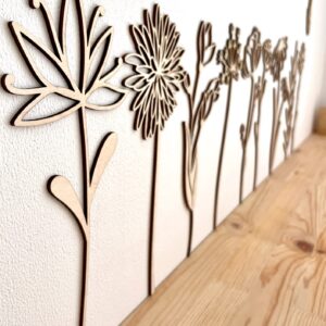 Wanddeko Blumen und Schmetterlinge aus Holz