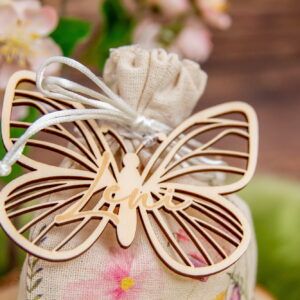 Geschenkbeuetel mit Blumenwiese und Namensschild, Ostergeschenk