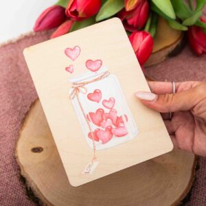 Geschenk für Frau, Grußkarte, Holzpostkarte, Postkarte All you need is love, Postkarte aus Holz, Liebe, Herzglas