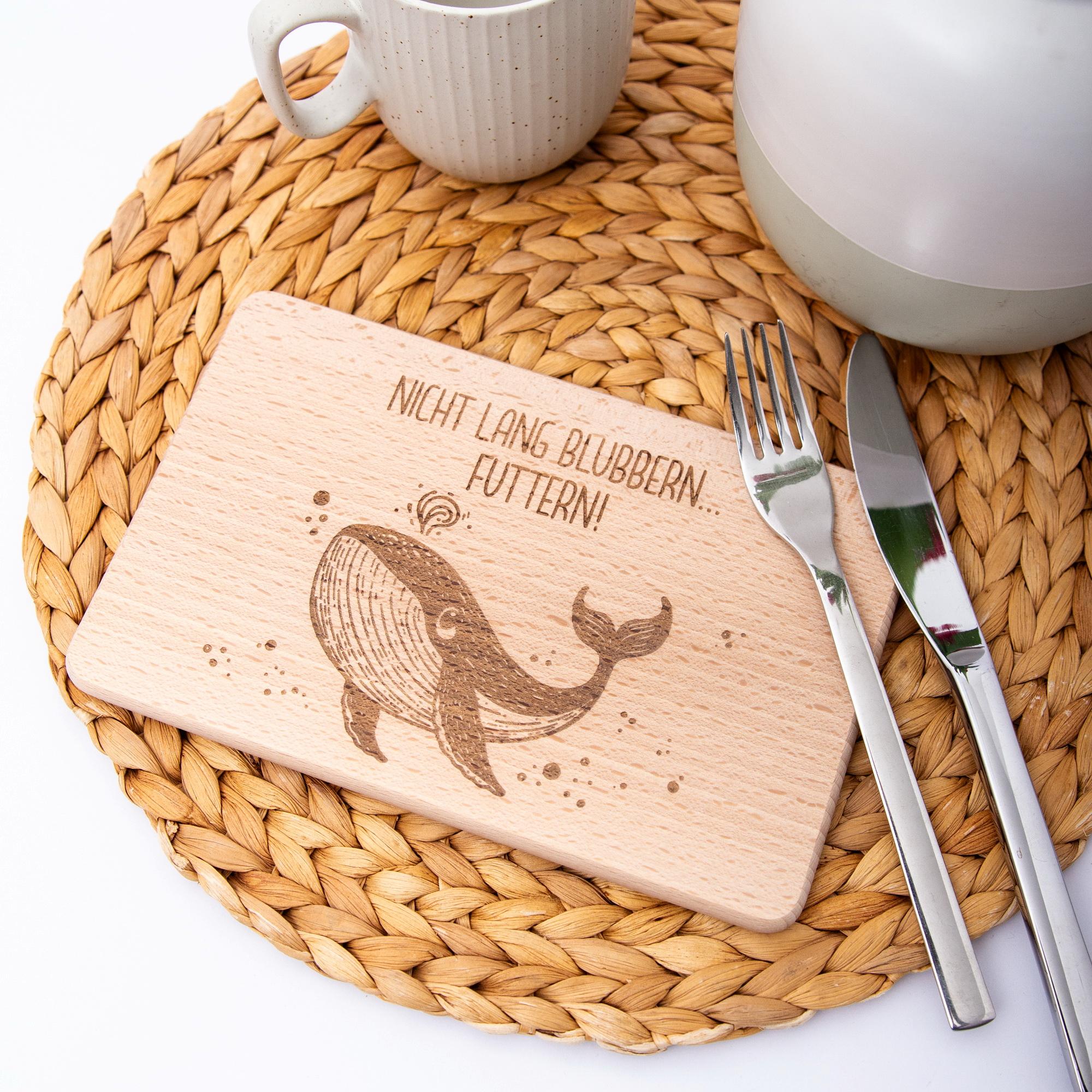 Wal Frühstücks-Brettchen / Nicht lang blubbern - futtern / Geschenkidee Kind / Urlaubsfeeling / Brotzeitbrett / Frühstücksbrett / Jausebrett 9 Nicht lang blubbern, futtern - Holzbrettchen, Brotzeitbrett, Jausebrettchen, Frühstücksbrett, Vollholzbrett