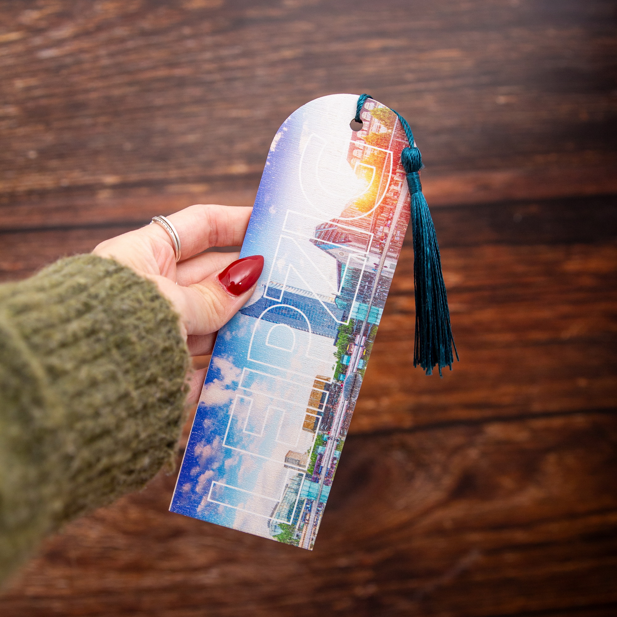 Lesezeichen Leipzig aus Holz – Handgefertigtes Souvenir & Geschenkidee 4 Lesezeichen aus Holz, Leipzig Bookmark, Lesezeichen Leipzig