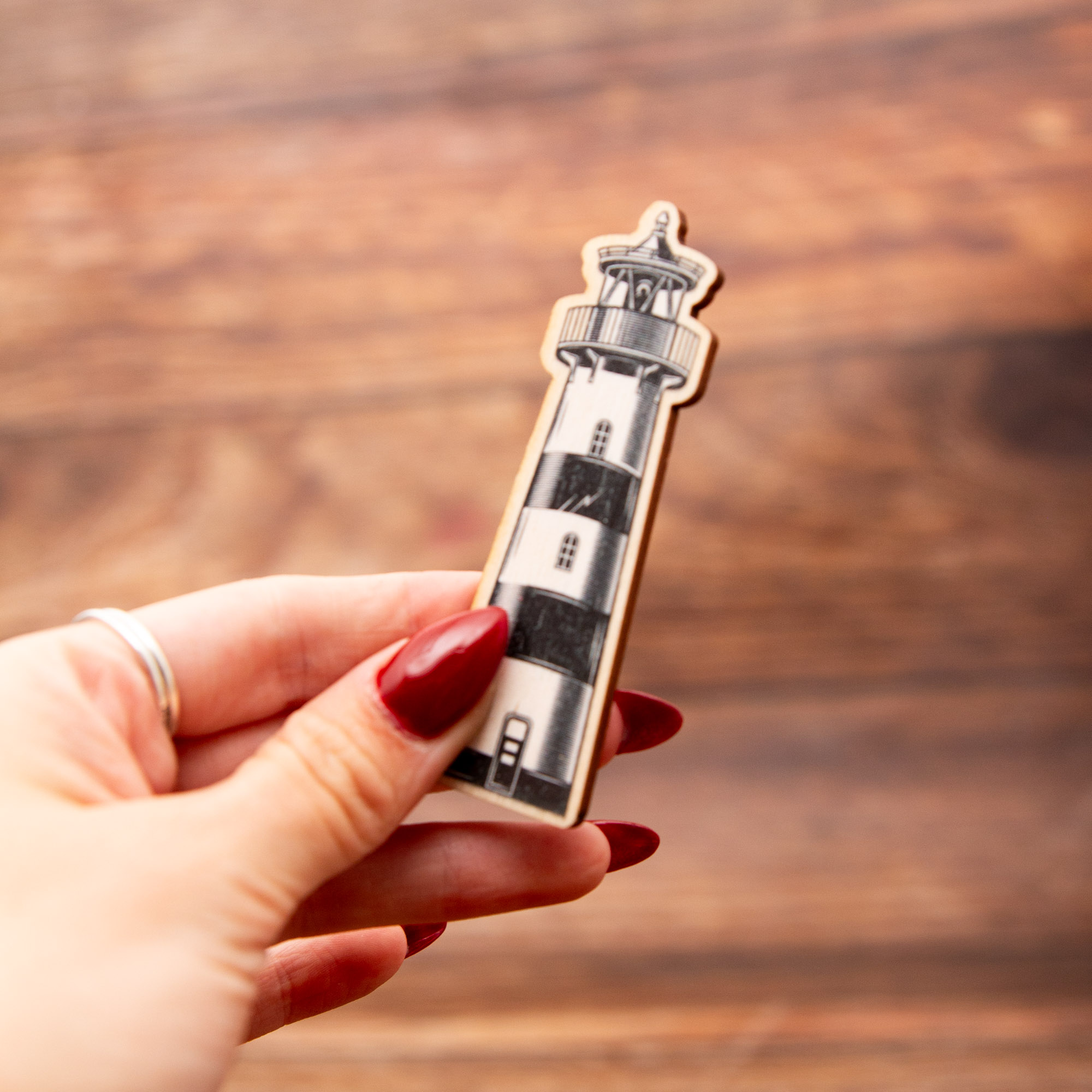 Personalisierter Holzmagnet Leuchtturm & Wunschname – Maritimer Kühlschrankmagnet rund – Geschenk Einzug & Küstenliebe – Made in Leipzig 6 Magnet aus Holz, Holzmagnet Leuchtturm