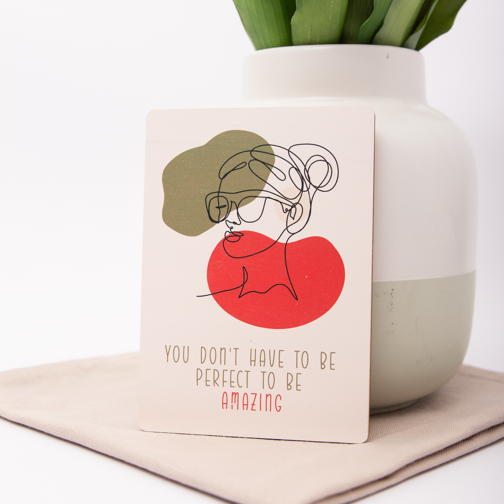 Holzpostkarte „You don’t have to be perfect“ – Empowerment Geschenk für Frauen – Birkenholz A6 – Mutmacher & Affirmation 1 Holzpostkarte You don´t have to be perfect to be amazon - Women / Frauen