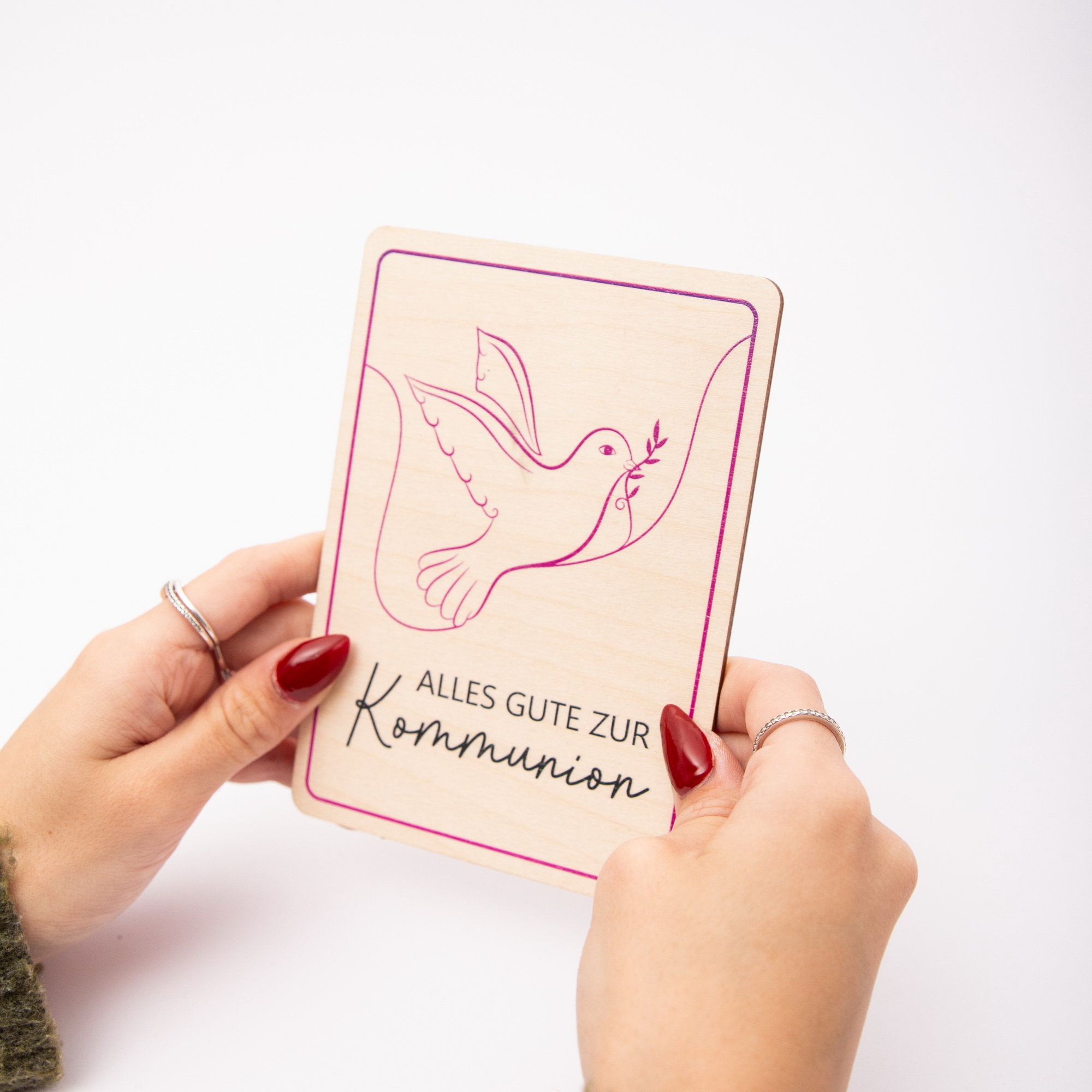 Holzpostkarte zur Kommunion – Edles Tauben Motiv – Besonderes Geschenk aus Birkenholz A6 – Erinnerungsstück zur Erstkommunion 3 Alles gute zur Kommunion mit Taube Holzpostkarte