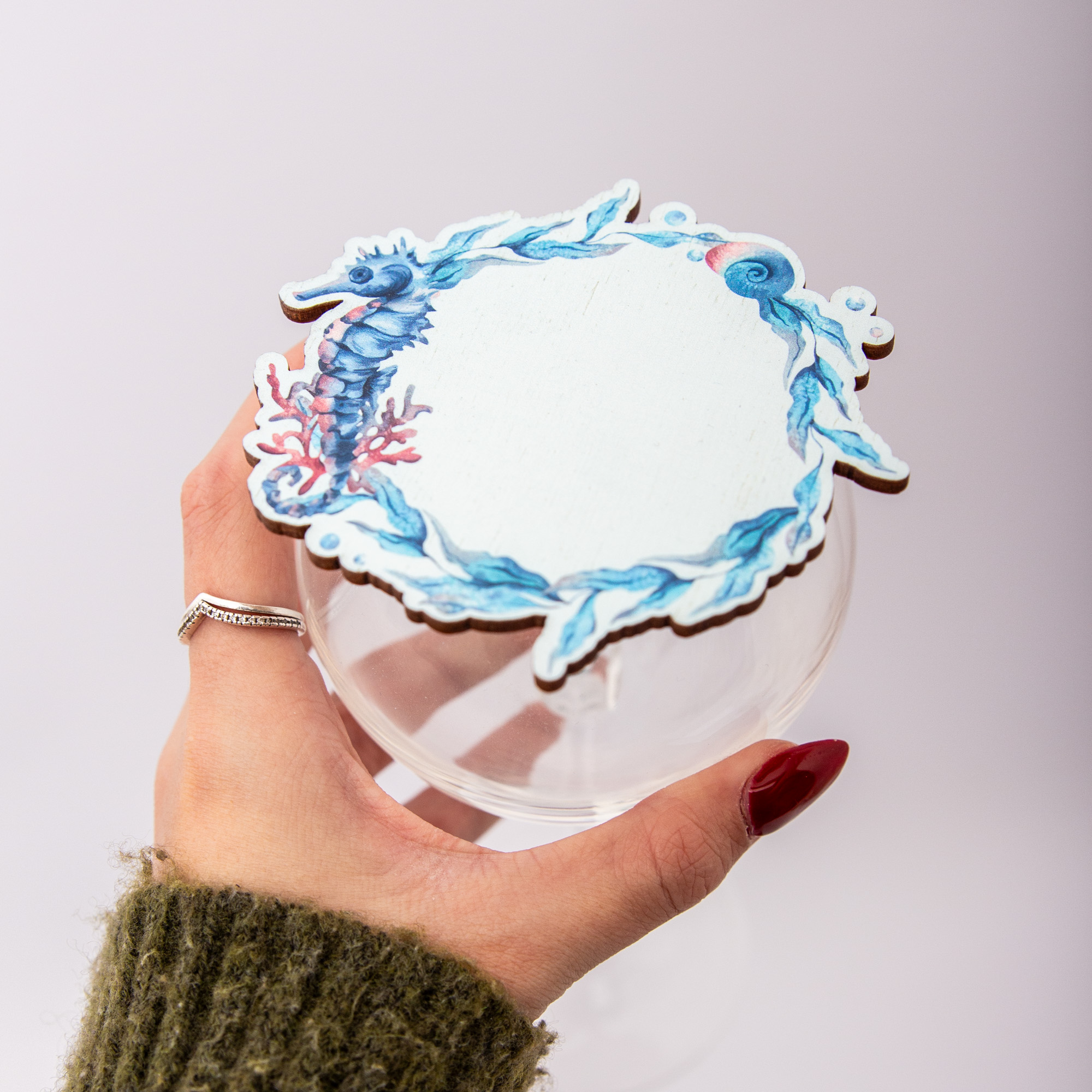 Glasdeckel „Seepferdchen“ – Maritimer Insektenschutz für Gläser & Tassen – Getränkeabdeckung aus Holz oder Acryl – Handgemacht in Leipzig 2 Glasdeckel für den Sommer, Insektenschutz getränk, Wein, Glas, Mit Loch und ohne Loch