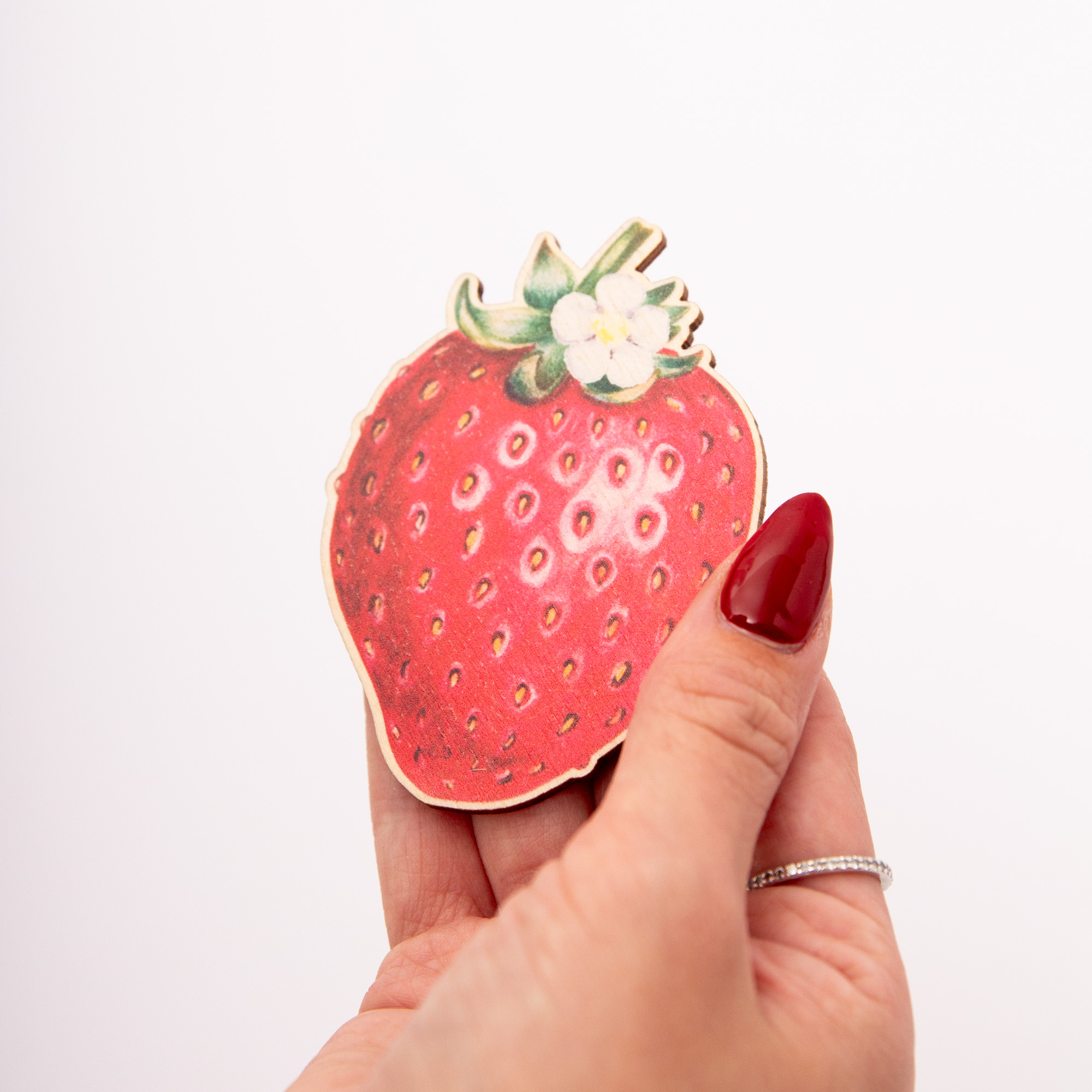 Personalisierter Holzmagnet Erdbeere & Wunschname – Fruchtiger Kühlschrankmagnet rund – Geschenk Einzug & Sommerdeko – Made in Leipzig 3 Holzmagnet, Magnet aus Holz, Erdbeere