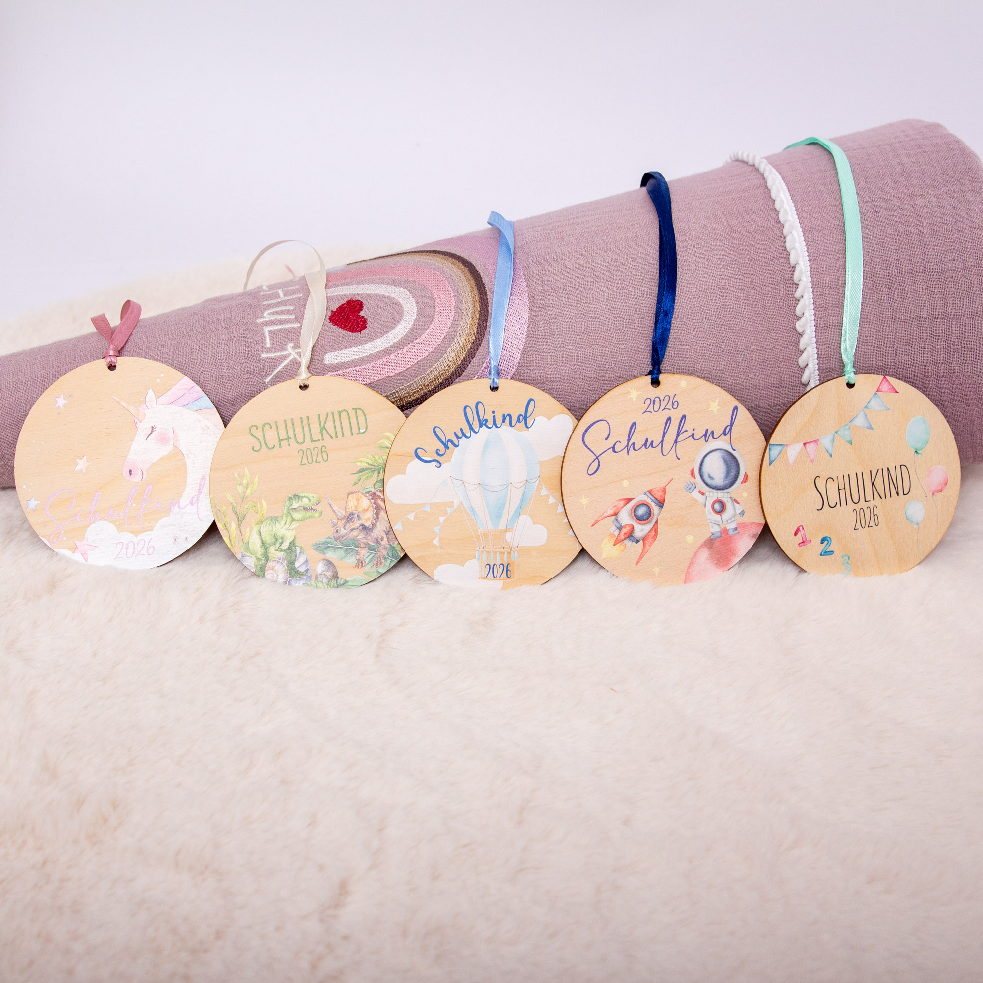 Wimpel Zuckertütenanhänger / Einschulungsanhänger 2026 / Zuckertütenanhänger aus Holz / Geschenkanhänger 12 Einschulungsanhänger Wimpel, Schulkind 2026, Anhänger für Zuckertüte aus Holz