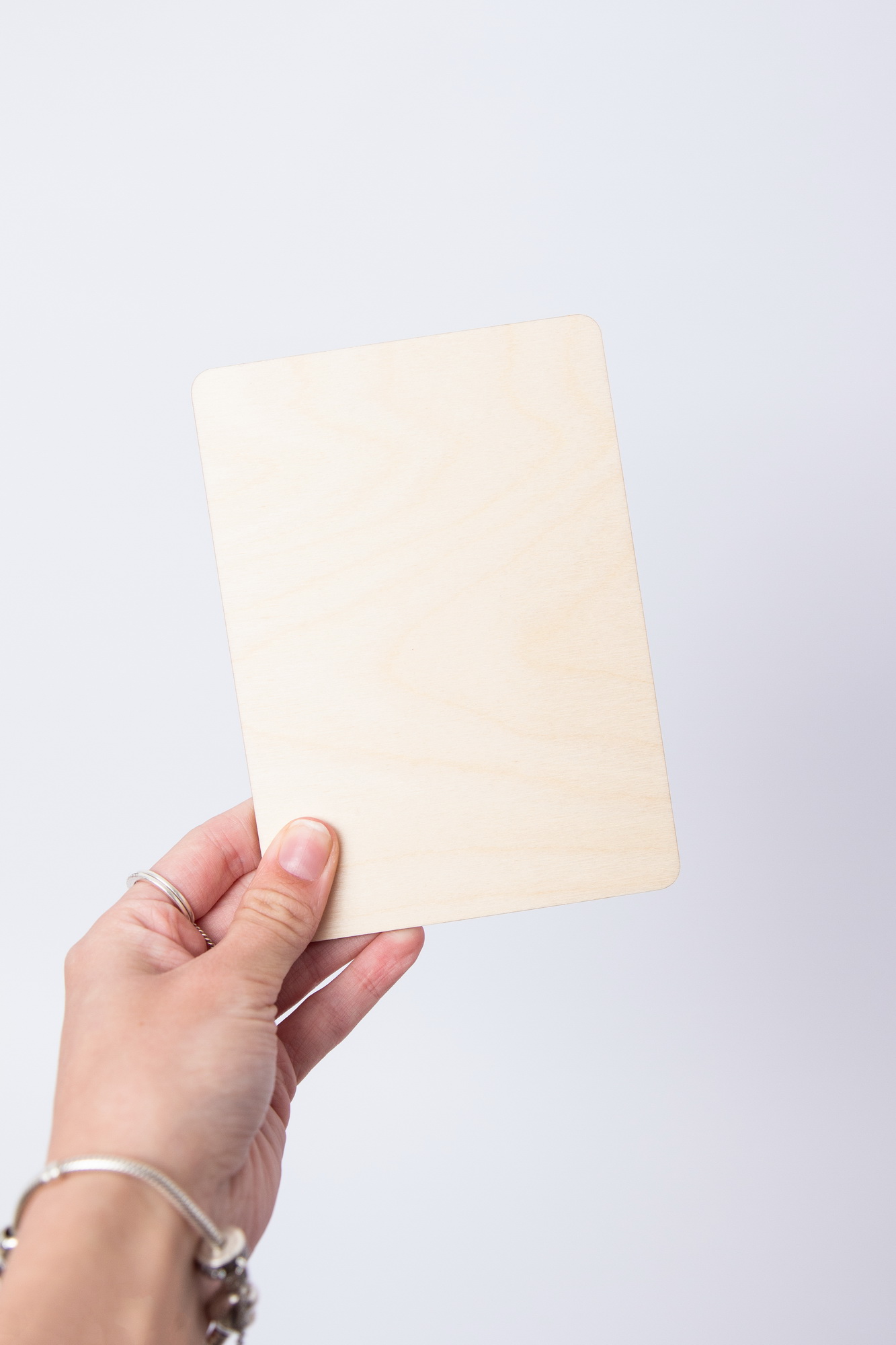 Holzpostkarte „You don’t have to be perfect“ – Empowerment Geschenk für Frauen – Birkenholz A6 – Mutmacher & Affirmation 6 Holzpostkarte You don´t have to be perfect to be amazon - Women / Frauen