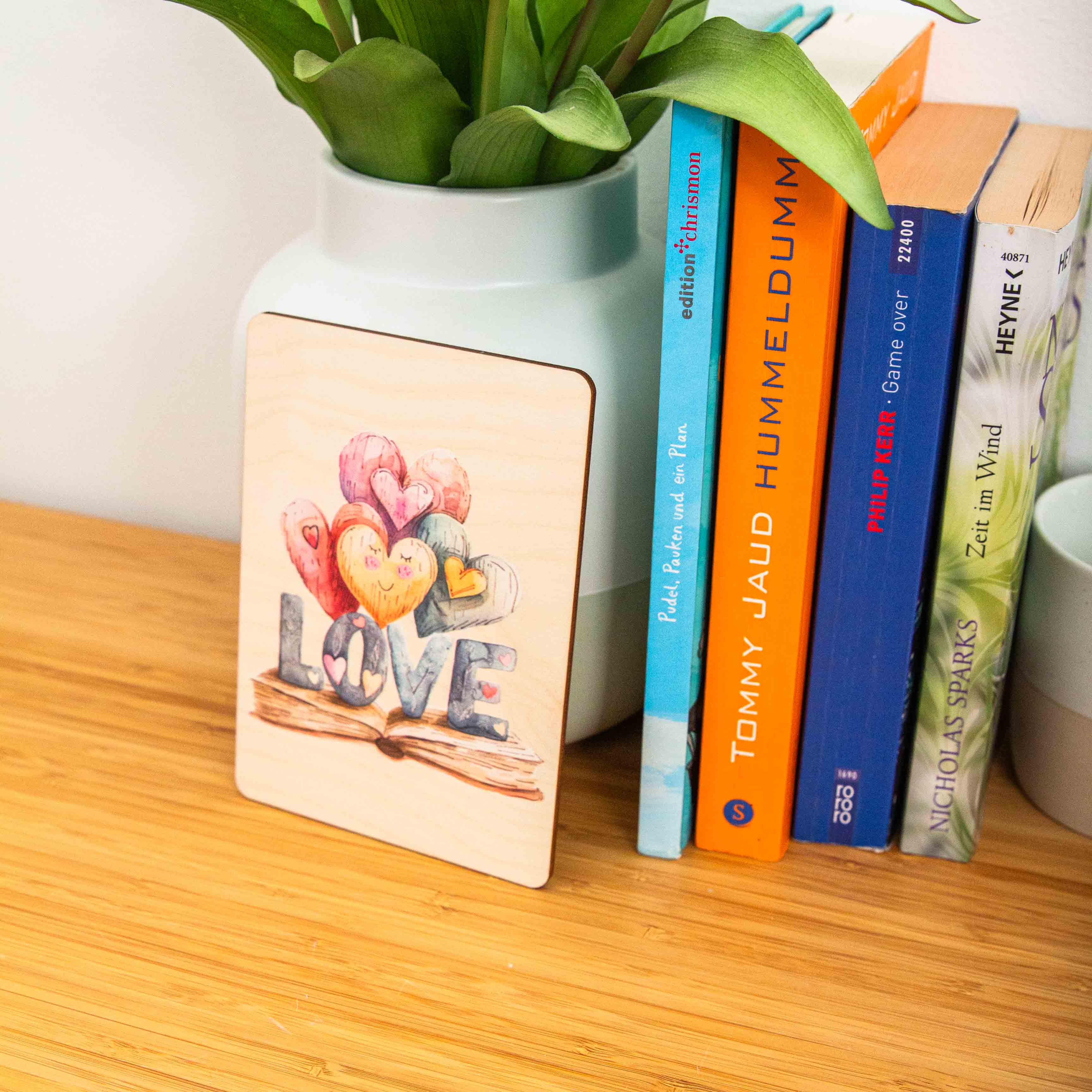 Postkarte Love Books/ Holzpostkarte Bücherliebhaber / Bookstagram / Postkarten mit Botschaft 4 Postkarte Love Books, Postkarte aus Holz