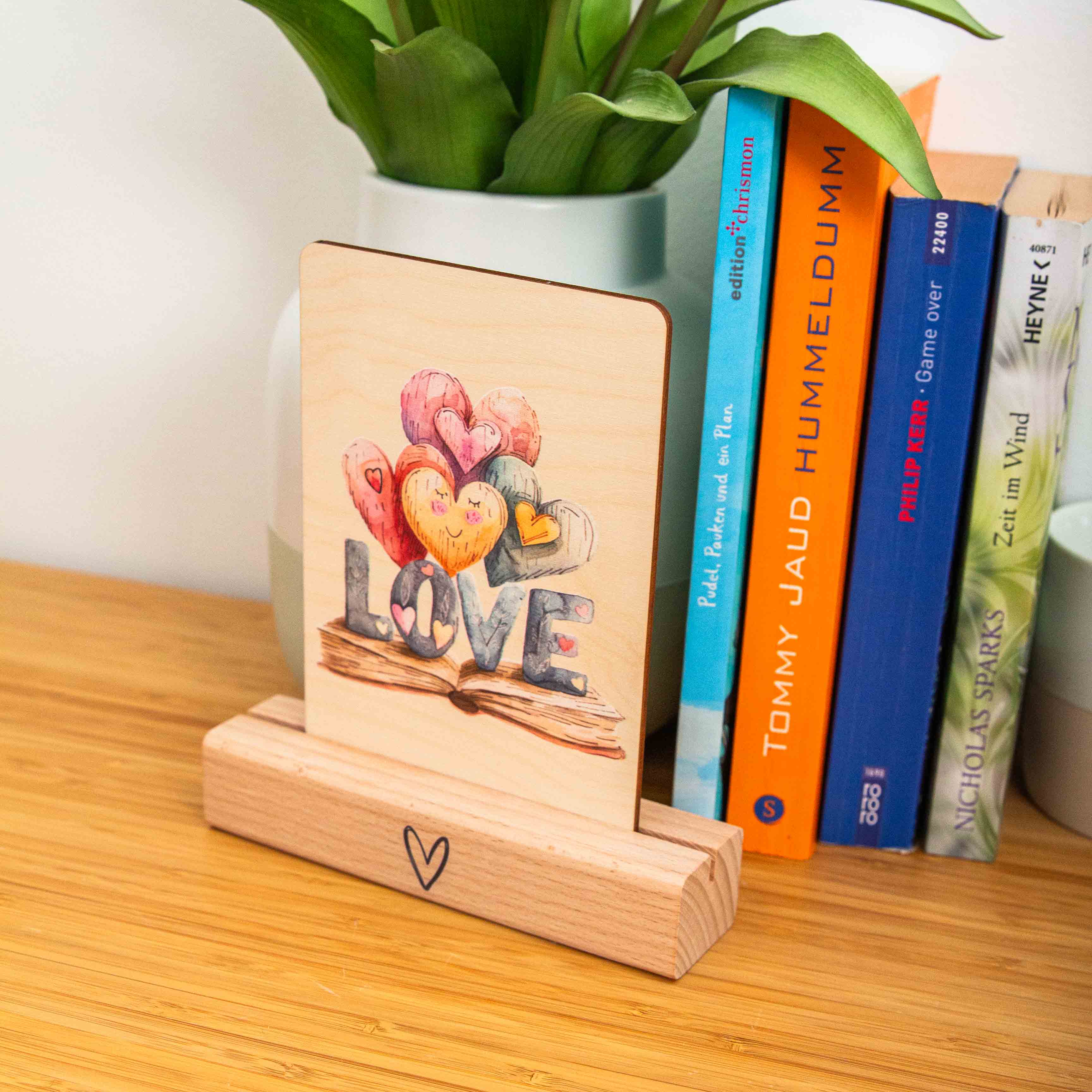 Postkarte Love Books/ Holzpostkarte Bücherliebhaber / Bookstagram / Postkarten mit Botschaft 3 Postkarte Love Books, Postkarte aus Holz