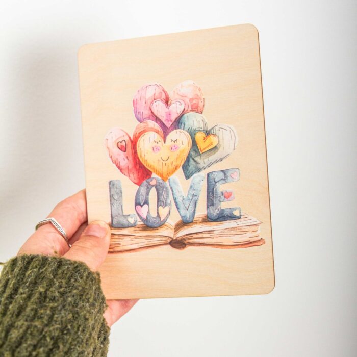 Postkarte Love Books, Postkarte aus Holz