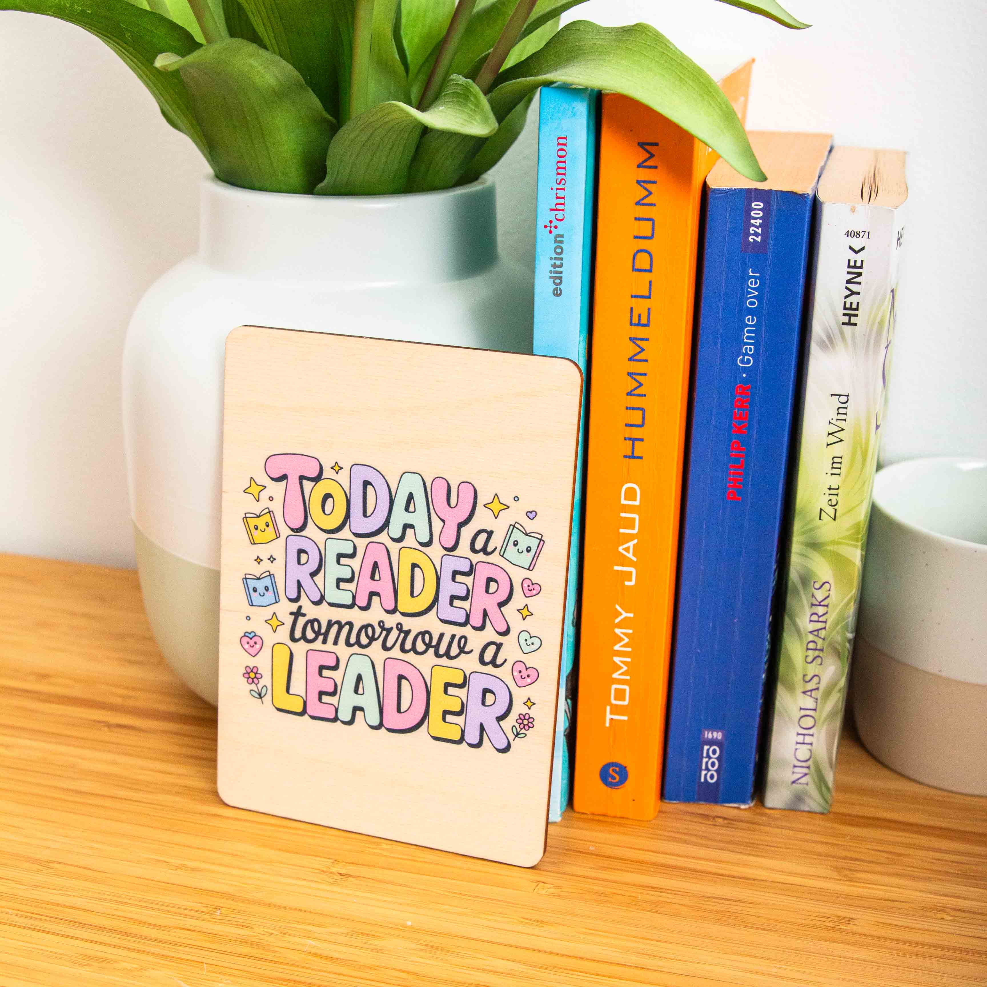 Postkarte today a reader tomorrow a leader / Holzpostkarte Bücherliebhaber / Bookstagram / Postkarten mit Botschaft 4 Postkarte today a reader tomorrow a leader / Holzpostkarte Bücherliebhaber / Bookstagram / Postkarten mit Botschaft
