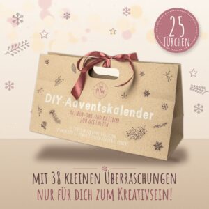 DIY-Adventskalender Verpackung aus braunem Kraftpapier mit altrosa Stoffschleife, verziert mit Schneeflocken und der Aufschrift „DIY-Adventskalender mit Rub-Ons und Material zum Gestalten“.