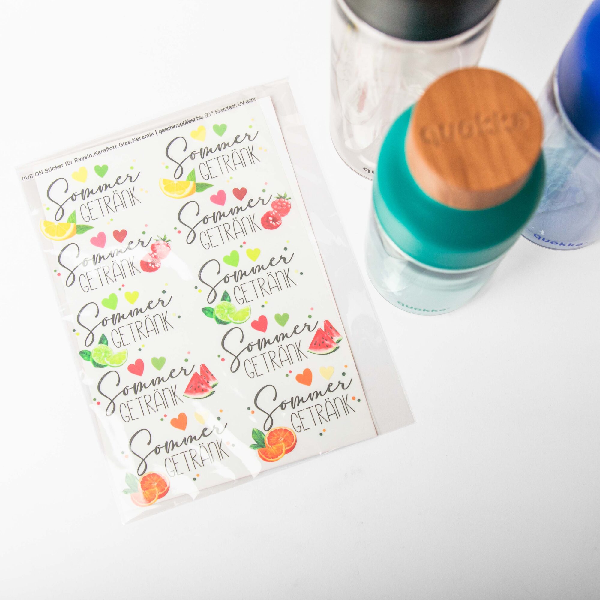 Rub-On Stickerbogen Sommergetränk im Format A5 | Aufkleber für Glas, Keramik, Keraflott, Metall, Edelstahl usw. 2 Rub On Sicker mit Sommergetränk Spürüchen und Motiven, Melone, Ornage, Limette, Himbeere, Zitrone, Geschirrspülfest, Kratzfest, UV Beständig.