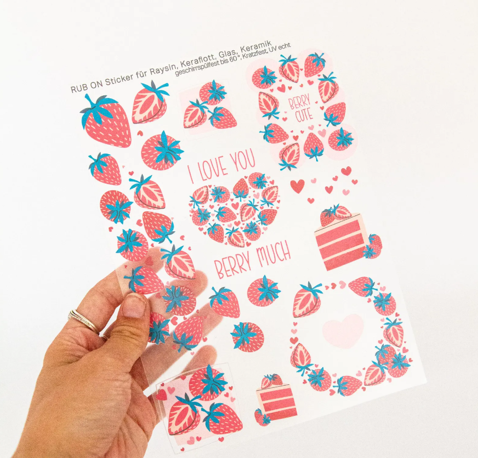 Rub-On Sticker personalisiert A6, A5, A4, A3, A2, A1 | Aufkleber für Raysin, Keraflott, Glas, Keramik, Porzellan | mit Wunschtext 3 Rub On Sicker mit eigenem Motiv und Fotos, Spürüchen und Motiven, oder auch Text, Schrift, Randlos, Geschirrspülfest, Kratzfest, UV Beständig.